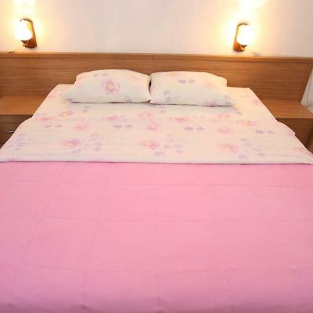 Rooms With The Sea View บัชกา ภายนอก รูปภาพ