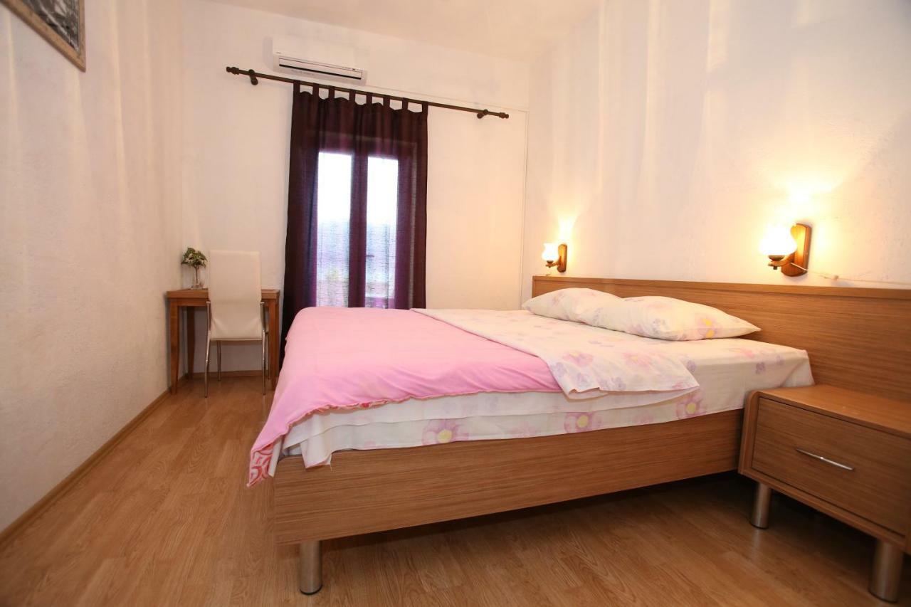 Rooms With The Sea View บัชกา ภายนอก รูปภาพ