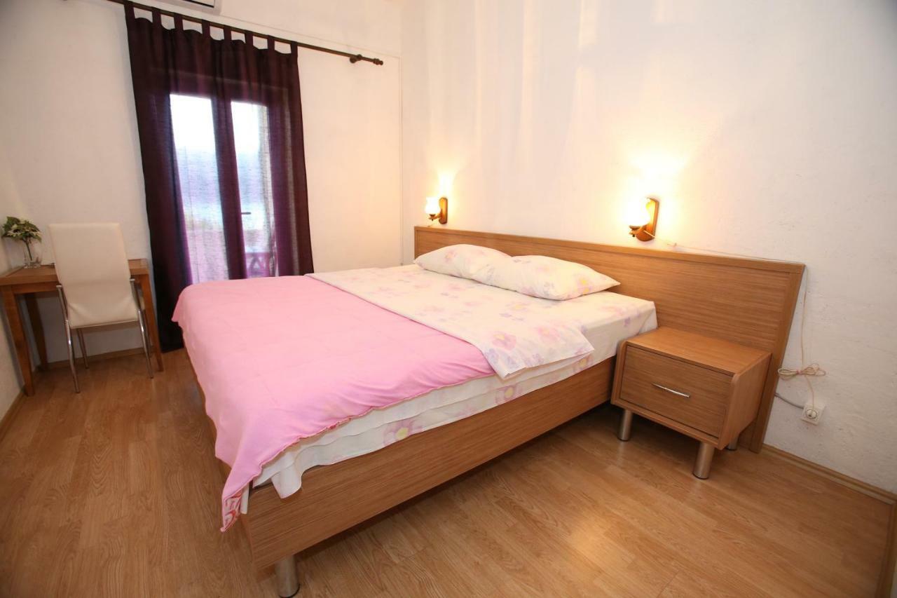 Rooms With The Sea View บัชกา ภายนอก รูปภาพ